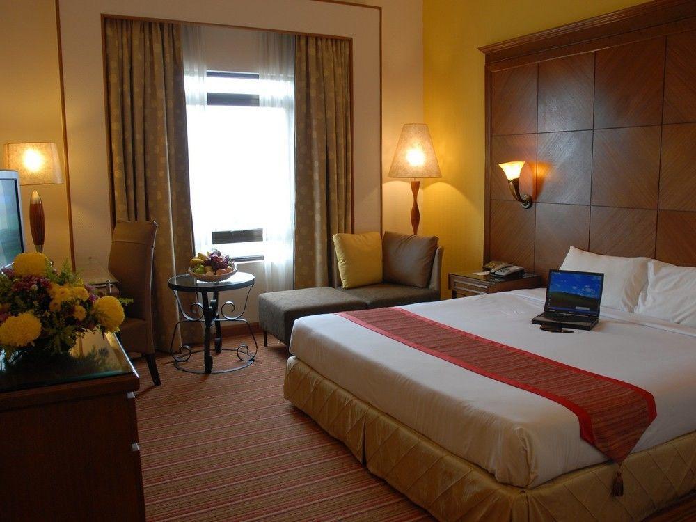 Holiday Villa City Center Alor Setar Buitenkant foto